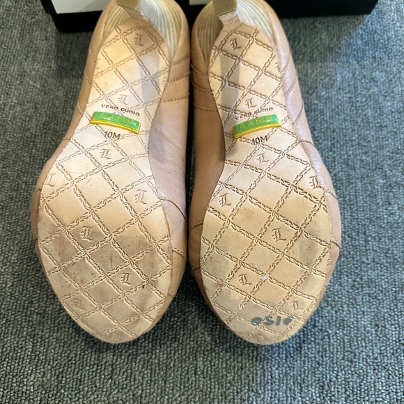 L.A.M.B peep toe pumps - Picture 4 of 9